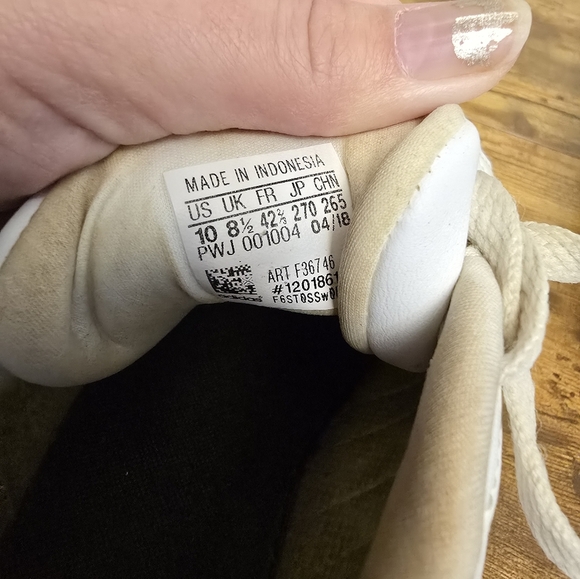 Adidas White and Black Sneakers Mens Size 10 - Picture 6 of 11